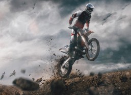 华体会官方：切尔西豪掷1.25亿欧元锁定内维斯，恩佐离队传闻撼动足坛；巴黎坚守底线致转会僵局