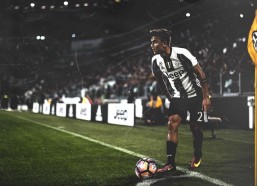 华体会体育_掘金队穆雷29分主导战局，客场力克湖人迎关键胜利