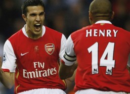 华体会体育|莫雷托爆料，西班牙三大豪门竞逐新星斯密特，转会费预计突破5000万欧元大关