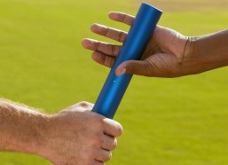 华体会官方|基米希恢复训练迈出关键一步，拜仁谨慎评估复出时间表