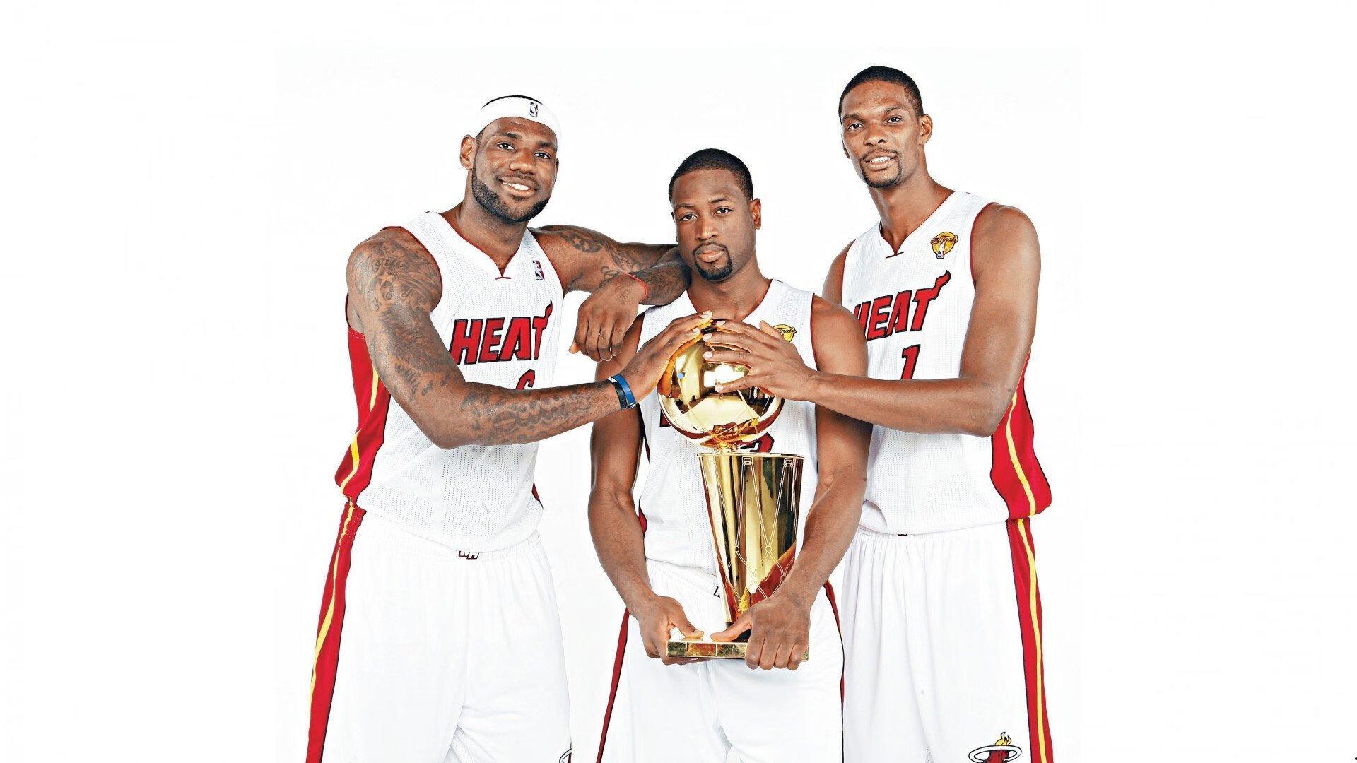 杜兰特致命一击复仇太阳,赛后感言揭露内心挣扎,承担不该承担的责任